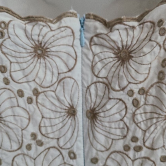 Tamara Catz Floral Embroidered Dress - Picture 6 of 15